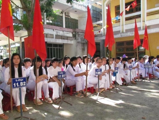 Học sinh Trường THPT chuyên Lê Khiết trong ngày khai giảng năm học mới.