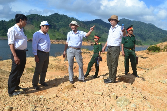 BCH PCLB&TKCN tỉnh kiểm tra tại hồ thủy điện Hà Nang.