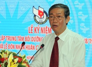  Trưởng Ban Tuyên giáo Trung ương Đinh Thế Huynh phát biểu tại buổi lễ - Ảnh: VGP/Công Việt