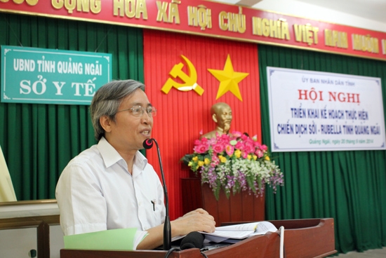 Phó Chủ tịch Thường trực UBND tỉnh Lê Quang Thích phát biểu tại hội nghị