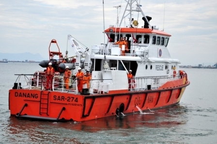 Một tàu cứu hộ của Danang MRCC lên đường cứu hộ các ngư dân bị nạn trên biển