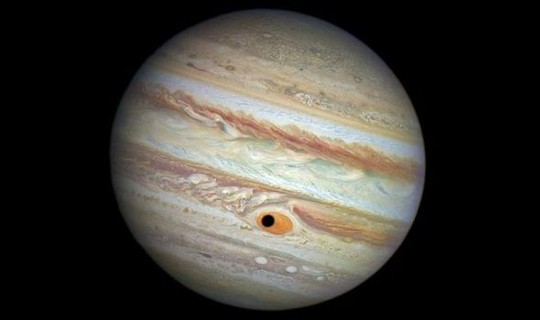 Hình ảnh như "con mắt" khổng lồ trên sao Mộc