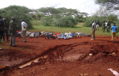   Hiện trường vụ án nơi 28 hành khách người Kenya bị hành quyết - Ảnh: Reuters