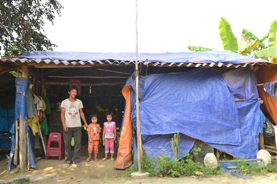 Căn lều tạm bợ của vợ chồng anh Nguyễn Minh trước đây.