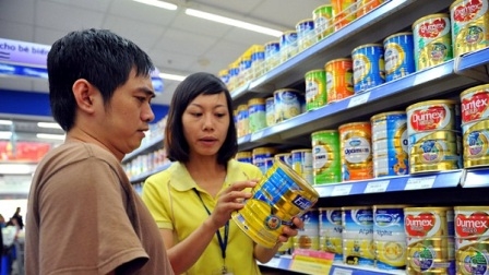  Dòng sản phẩm sữa dành cho trẻ em dưới 6 tuổi của Công ty TNHH Mead Johnson Nutrition (Việt Nam) đã bị áp giá bán buôn tối đa. Ảnh minh hoạ