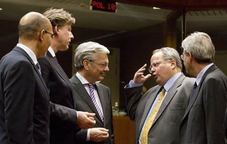 Các Ngoại trưởng EU trong cuộc họp tại Brussels (Bỉ) ngày 29/1. (Ảnh: News Tribune)