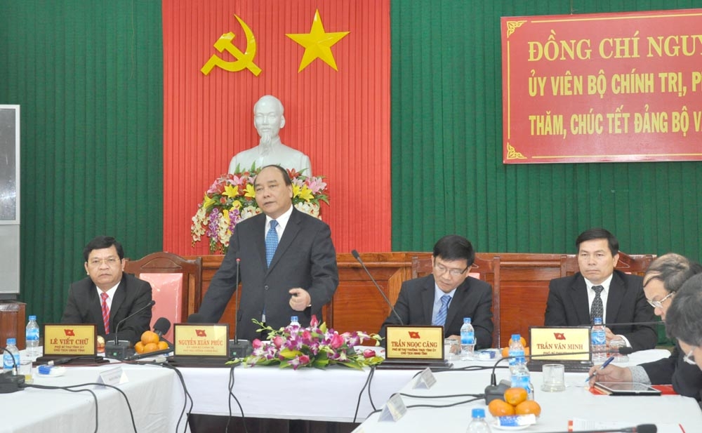 Phó Thủ tướng Nguyễn Xuân Phúc phát biểu tại buổi làm việc.