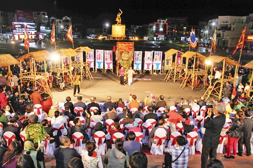 Bài Chòi diễn ra phổ biến ở miền Trung vào dịp lễ, Tết.