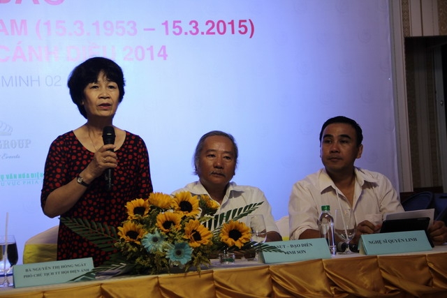 Phó Chủ tịch Hội Điện Ảnh Việt Nam - Bà Lê Thị Hồng Ngát trong buổi họp báo