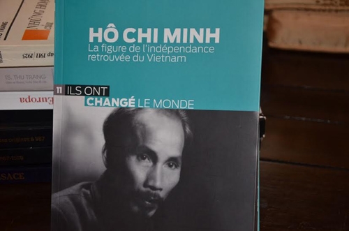 Bìa cuốn sách "Hồ Chí Minh - Nhân vật giành lại độc lập cho Việt Nam”. Ảnh: TTXVN