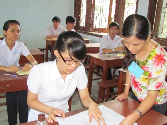 Tại Quảng Ngãi có 7 điểm thi tốt nghiệp THPT Quốc gia năm 2015.