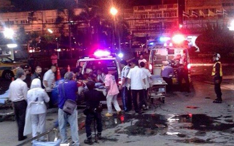 Hiện trường vụ nổ bom ngày 14/5 (ảnh: Bangkok Post)