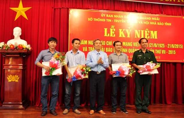 Các tác giả đạt giải A, Giải Báo chí tỉnh Quảng Ngãi lần thứ VII- 2015