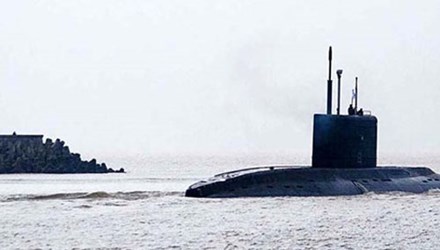 Tàu ngầm kilo 185 – Đà Nẵng thực hiện thử nghiệm trên biển, ngày 17/12/2014. Ảnh: Ruspodplav