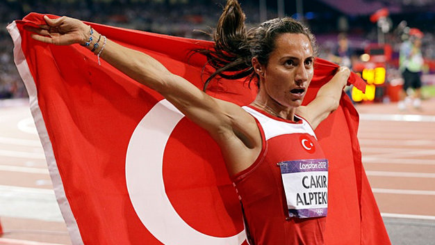  Asli Cakir Alptekin đoạt HCV cự li 1.500m nữ tại Olympic London 2012 - Ảnh: AP