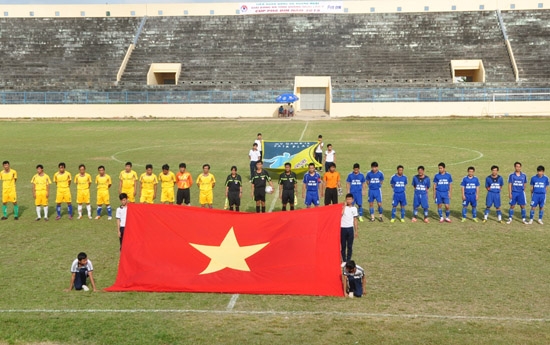 Các đội bóng tham gia Giải bóng đá tỉnh Quảng Ngãi năm 2015.