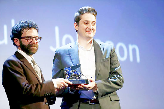 Đạo diễn Duke Johnson và Charlie Kaufman nhận giải thưởng lớn của ban giám khảo với tác phẩm hoạt hình Anomalisa (Ảnh: Reuters)