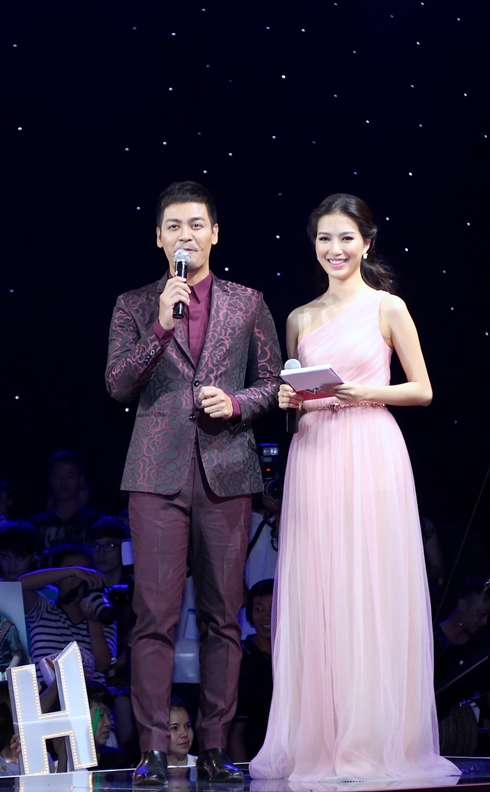 MC Phan Anh và Dương Mỹ Linh là người dẫn chương trình chính thức của Hoa hậu Hoàn vũ VIệt Nam