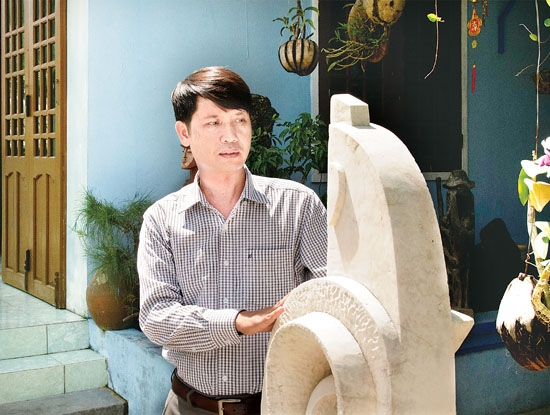 Nhà điêu khắc Huỳnh Minh Hùng.