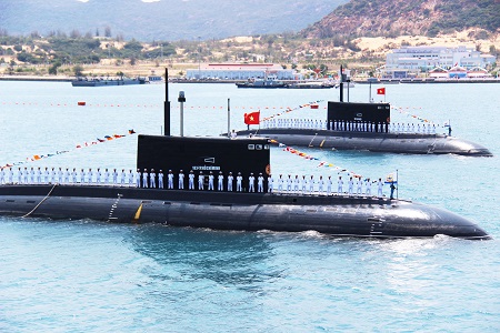 Việt Nam đã sở hữu 4 tàu ngầm lớp Kilo mua từ Nga, gồm: Kilo Hà Nội, Kilo TP Hồ Chí Minh, Kilo Hải Phòng và Kilo Khánh Hòa.