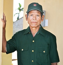 Ông Đinh Văn Nuông.