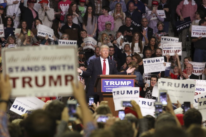 Tỷ phú Donald Trump công kích đối thủ Ted Cruz dữ dội - Ảnh: Reuters
