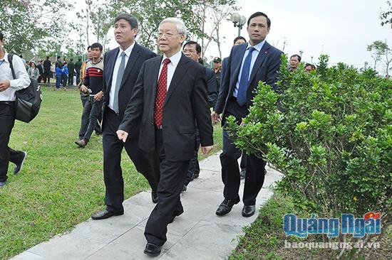 Tổng Bí thư Nguyễn Phú Trọng tham quan khu lưu niệm Thủ tướng Phạm Văn Đồng