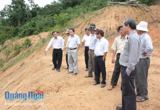 Thường trực HĐND tỉnh giám sát tái định cư, dự án di dân tái định cư hồ chứa nước Nước Trong.