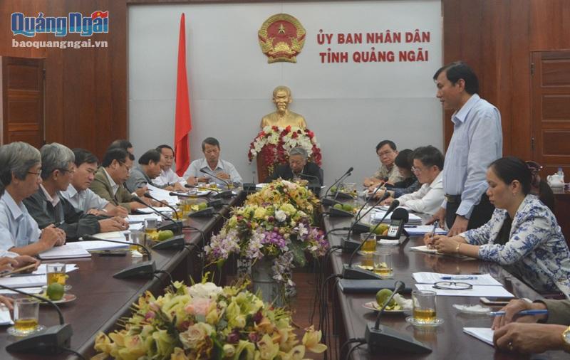 Phó Chủ tịch UBND tỉnh Phạm Trường Thọ phát biểu chỉ đạo tại cuộc họp.