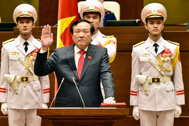  Chánh án TANDTC Nguyễn Hòa Bình tuyên thệ nhậm chức. Ảnh VGP/Nhật Bắc
