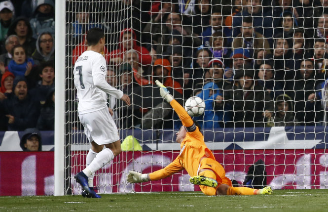  Ronaldo ghi bàn thắng đầu tiên cho R.M. Ảnh: Reuters