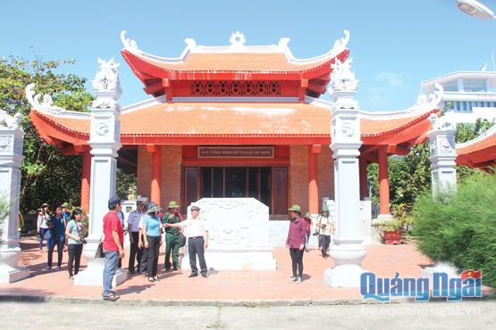 Nhà tưởng niệm Bác Hồ ở Trường Sa (Khánh Hòa).   