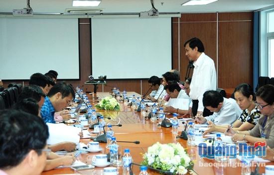 Phó Chủ tịch UBND tỉnh Phạm Trường Thọ phát biểu tại buổi làm việc.