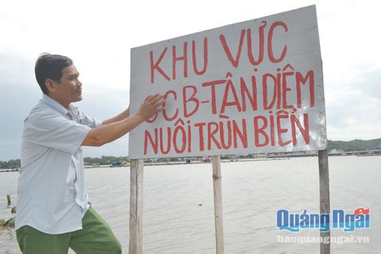 Chi hội CCB thôn Tân Diêm, xã Phổ Thạnh (Đức Phổ) tham gia quản lý, ngăn chặn nạn khai thác trùn biển theo kiểu tận diệt của một số 