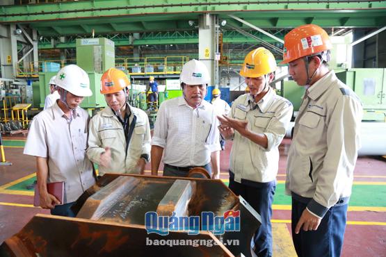 Công ty CEMC tham khảo thực tế công việc chế tạo sản phẩm, kiểm định chất lượng sản phẩm tại xưởng MHS của Doosan Vina.