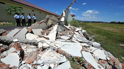 Hậu quả một trận động đất ở Indonesia. (Ảnh: news.com.au.)