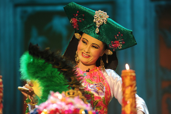 Tín ngưỡng thờ mẫu Tam Phủ của người Việt được công nhận là Di sản văn hóa phi vật thể của nhân loại. 