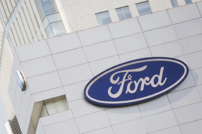 Một biểu tượng của Ford tại một cửa hàng của hãng này ở Mexico City, Mexico - Ảnh: Reuters