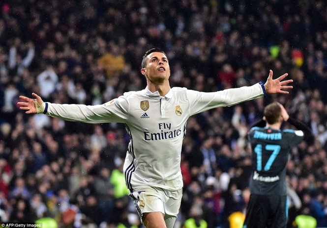  Niềm vui của Ronaldo sau khi nâng tỉ số lên 2-0 cho R.M. Ảnh: AFP