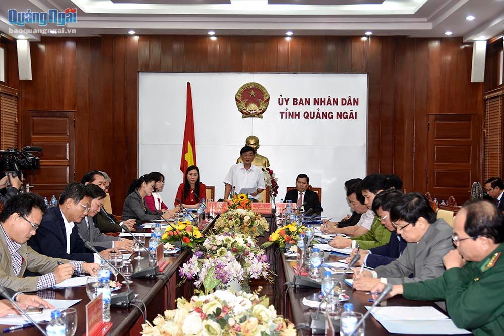 Chủ tịch UBND tỉnh Trần Ngọc Căng phát biểu tại buổi giao ban
