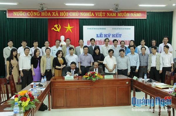 Lễ ký kết được thực hiện với sự chứng kiến của Phó Chủ tịch UBND tỉnh Quảng Ngãi Đặng Ngọc Dũng cùng các cán bộ ngành văn hóa, thể thao và du lịch của hai tỉnh