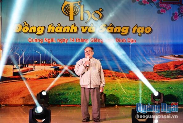 Tác giả Hồng Mão ở tuổi 88 tự biễu diễn tác phẩm thơ của mình- Quê anh, Quảng Ngãi