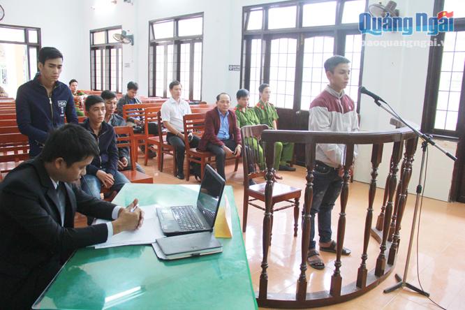 Bị can Nguyễn Ngọc Huy tại phiên tòa.