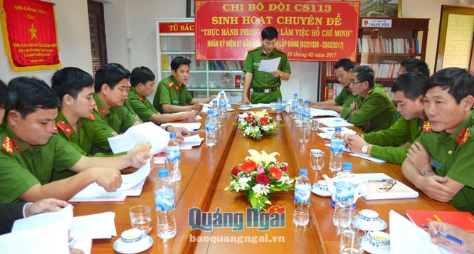 Chi bộ Cảnh sát 113 tổ chức sinh hoạt chuyên đề: “Thực hành phong cách làm việc Hồ Chí Minh”.