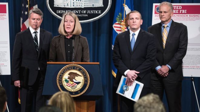 Các quan chức Bộ Tư pháp Mỹ thông báo cáo trạng đối với bốn người Nga về tấn công 500 triệu tài khoản Yahoo năm 2014.