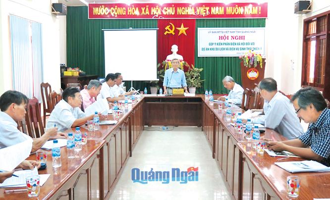 Chủ tịch Ủy ban MTTQ Việt Nam tỉnh Lê Quang Thích phát biểu tại hội nghị.                 ẢNH: T.THUẬN