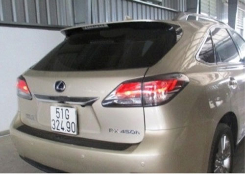Xe Lexus RX 450h bị phát hiện dùng giấy tờ giả. Ảnh: Cục Đăng kiểm Việt Nam
