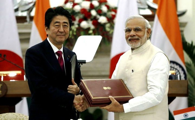 Thỏa thuận hợp tác hạt nhân dân sự giữa Nhật Bản và Ấn Độ được ký vào tháng 11/2016. Ảnh: Reuters