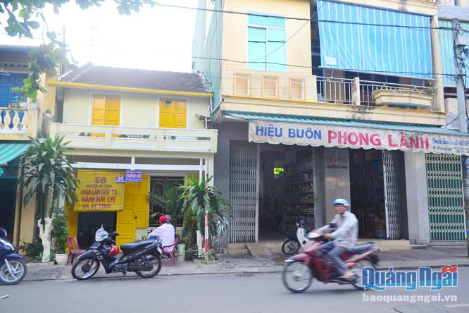 Tiệm nhận đánh máy chữ của ông Trương Vui nằm lặng lẽ trên con phố Nguyễn Bá Loan (TP.Quảng Ngãi). 