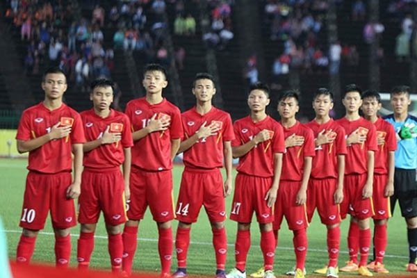  U17 Việt Nam dễ dàng đánh bại U17 Campuchia 4-0.